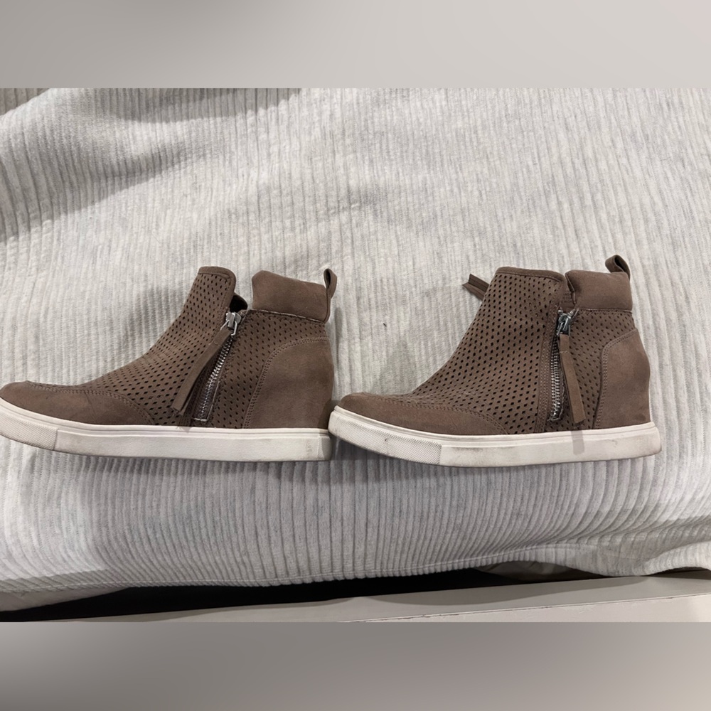 Women’s booties